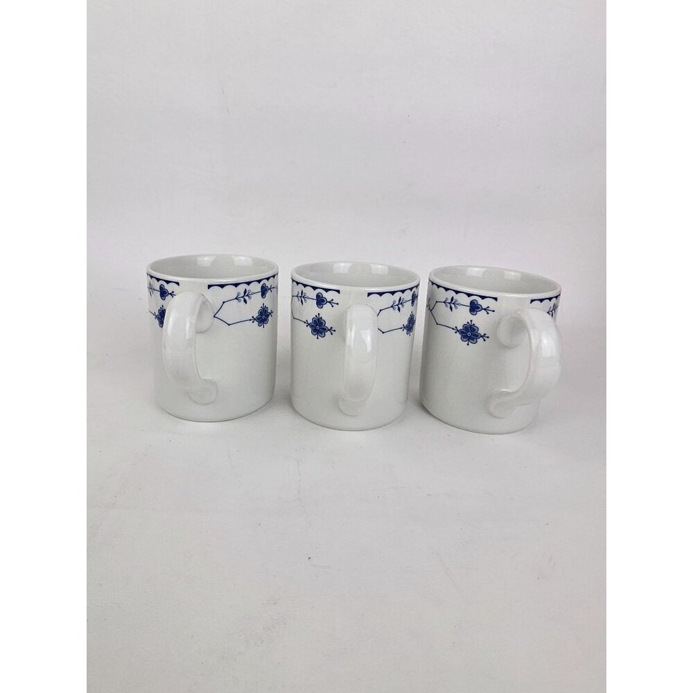 Denmark Blue Floral Porcelain Coffee Mugs By Johnson Bros Set Of 3 White & Blue - Picture 3 of 7